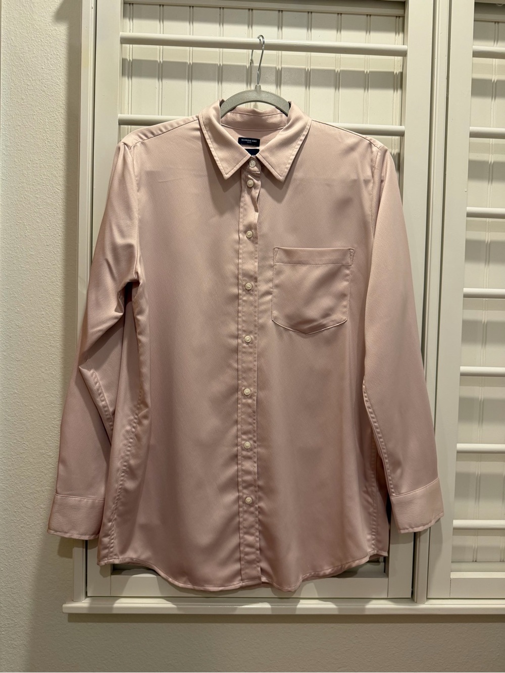 GAP Soft Blush Long-Sleeve Button-Up Satin Shirt